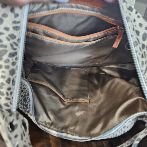 HOBO Paulette Leopard Print Shoulder Bag - Picture 8 of 11